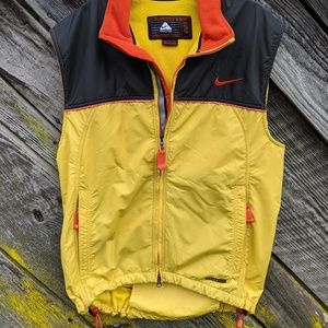Nike ACG vest